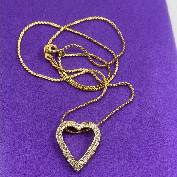 💛 Gold Plated Crystal Heart Pendant Necklace - Picture 6 of 6